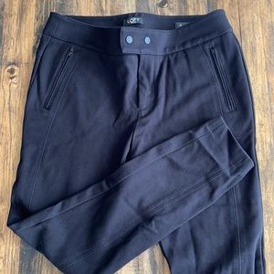 Loft petite black skinny jegging size 4